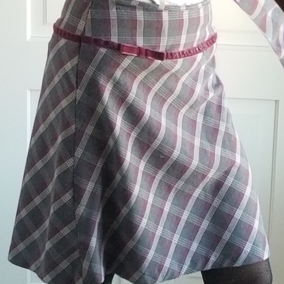 Skirt - Picture 1 of 2